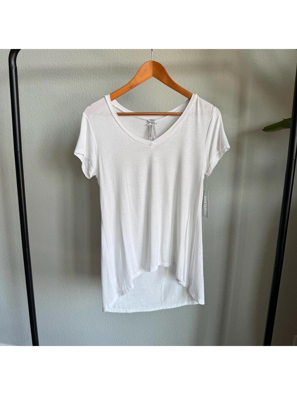 Jo & Co Jeans White V-Neck Short Sleeve High-Low Hem Top Size M NWT